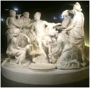 Apollon servi par les nymphes. Photo personnelle prise au musée des beaux-arts d’Arras.